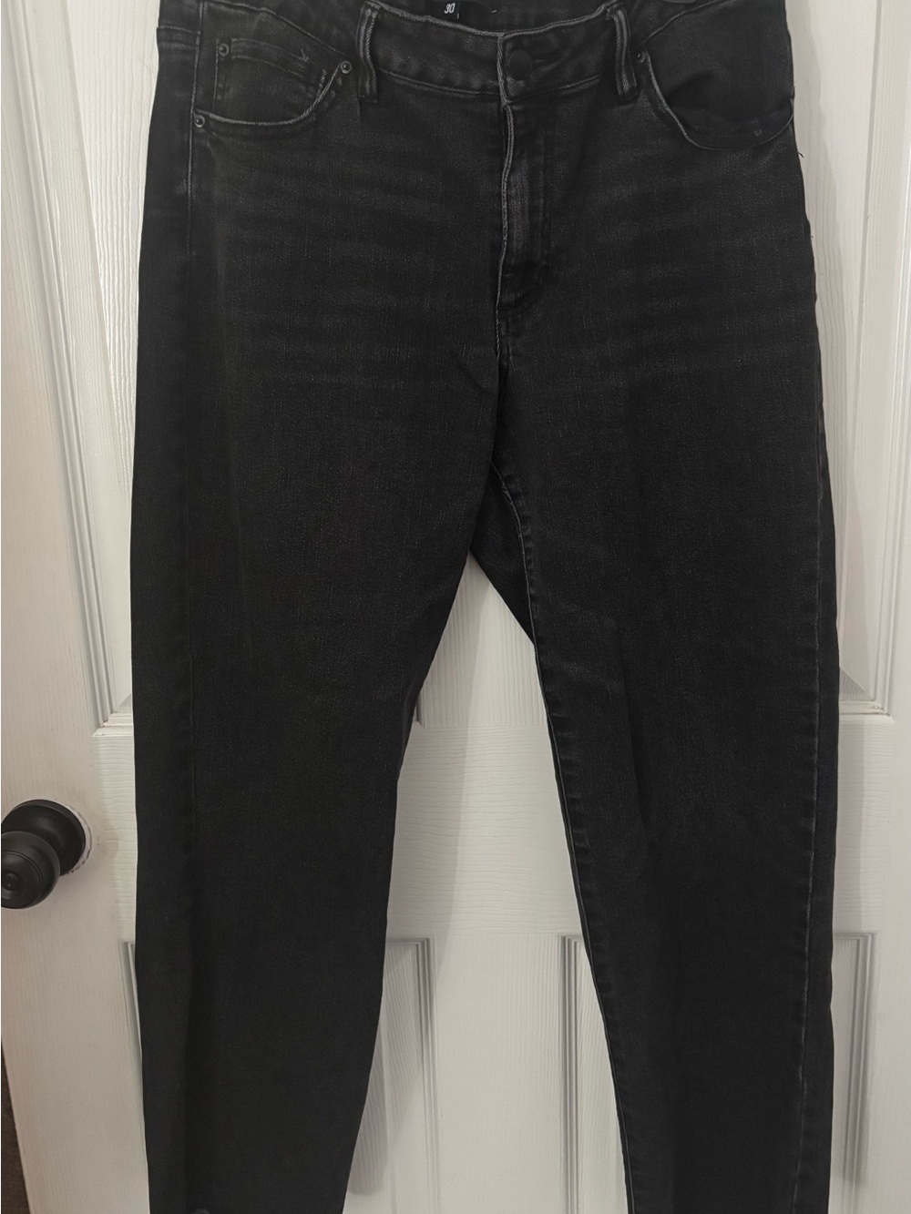 Women’s Straight Leg Jeans in Black
